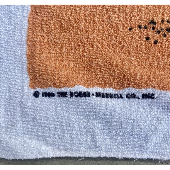 VTG 1980 Raggedy Ann & Andy Beach Towel Sandcastle Scene Fringe Bobbs Merrill - Picture 10 of 16